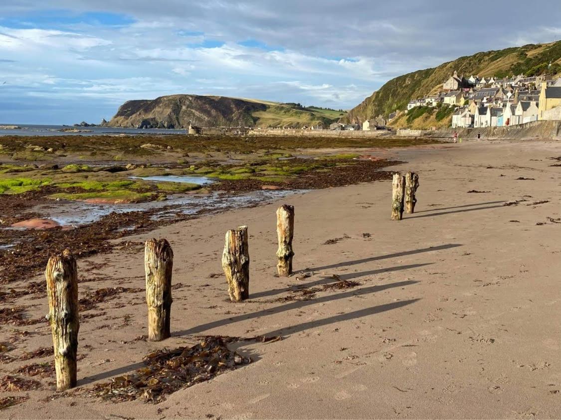 Bellevue Holiday Cottage Gardenstown Eksteriør billede